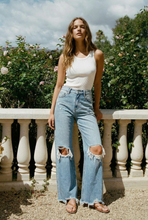 Load image into Gallery viewer, Kendra Jeans