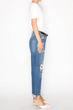 Load image into Gallery viewer, *Hybrid* Style High Rise Straight Leg Jeans
