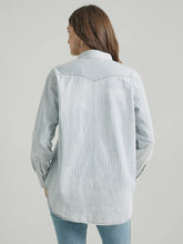Load image into Gallery viewer, Wrangler retro boyfriend peral snap top
