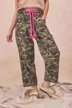 Load image into Gallery viewer, Camo Barrel Pants
