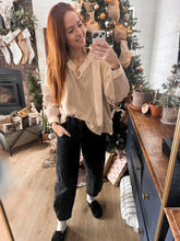 Load image into Gallery viewer, The ‘barely barrel’ jeans
