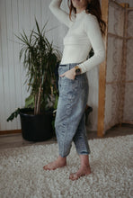 Load image into Gallery viewer, the 'miley' top
