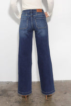 Load image into Gallery viewer, Stella Jeans
