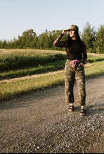 Load image into Gallery viewer, Camo Barrel Pants
