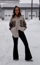 Load image into Gallery viewer, the 'vibe' flares
