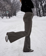 Load image into Gallery viewer, the 'vibe' flares
