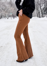 Load image into Gallery viewer, the 'vibe' flares
