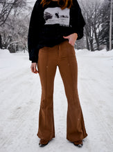 Load image into Gallery viewer, the 'vibe' flares
